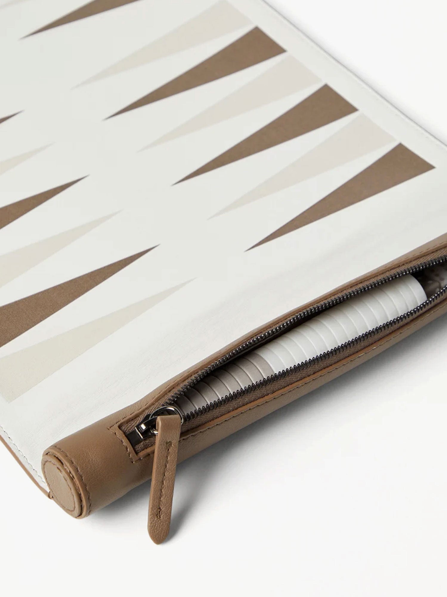 BACKGAMMON SET