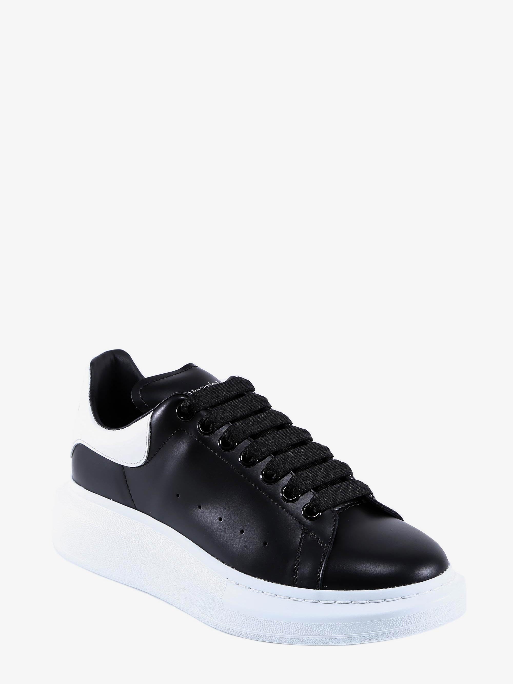 SNEAKERS OVERSIZE